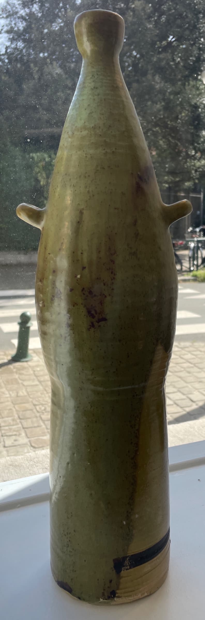 Vase de forme obus, à deux anses, keralux, pièce unique, Jean Claude courjaut.