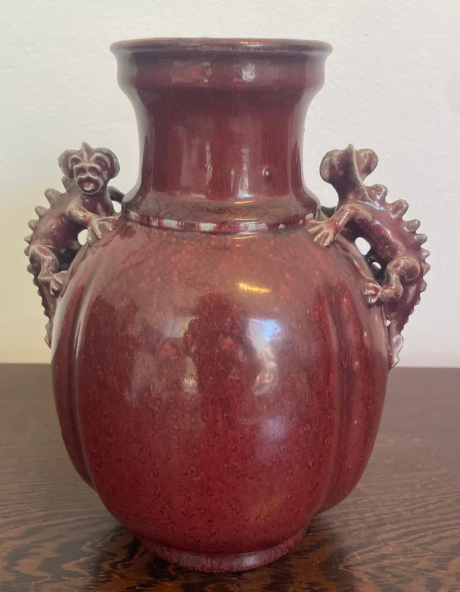 Vase sang de bœuf, modèle chinois aux dragons, vers 1930, royal Copenhague.
