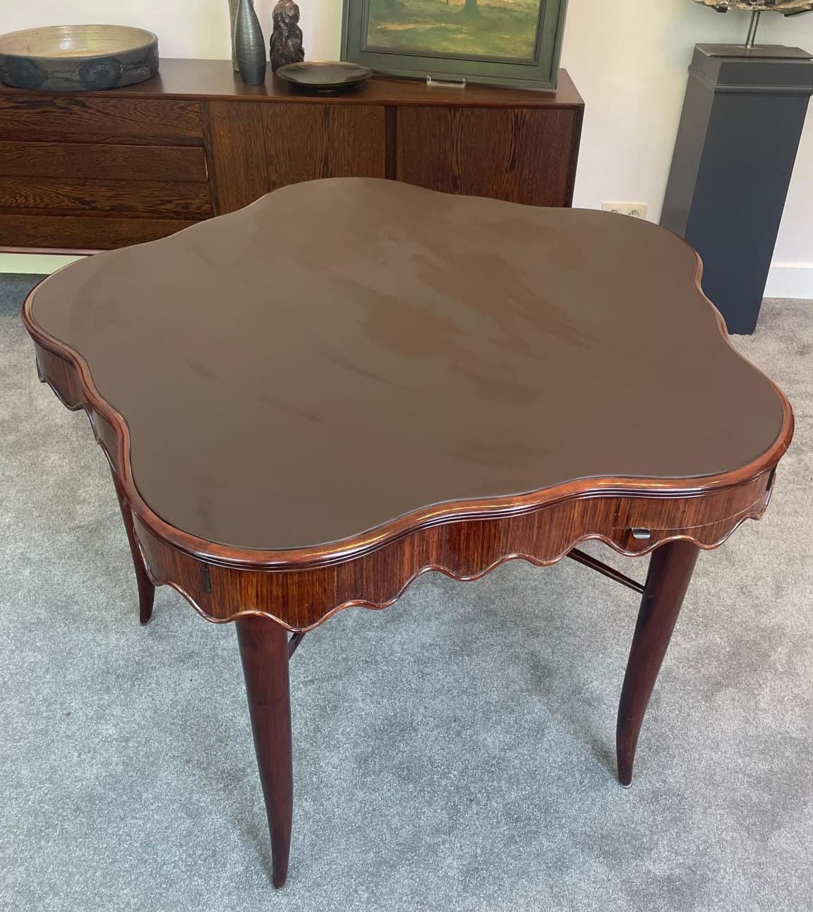 Très belle table à jeux à cinq pans - c. 1950, Attribué à Paolo Buffa.